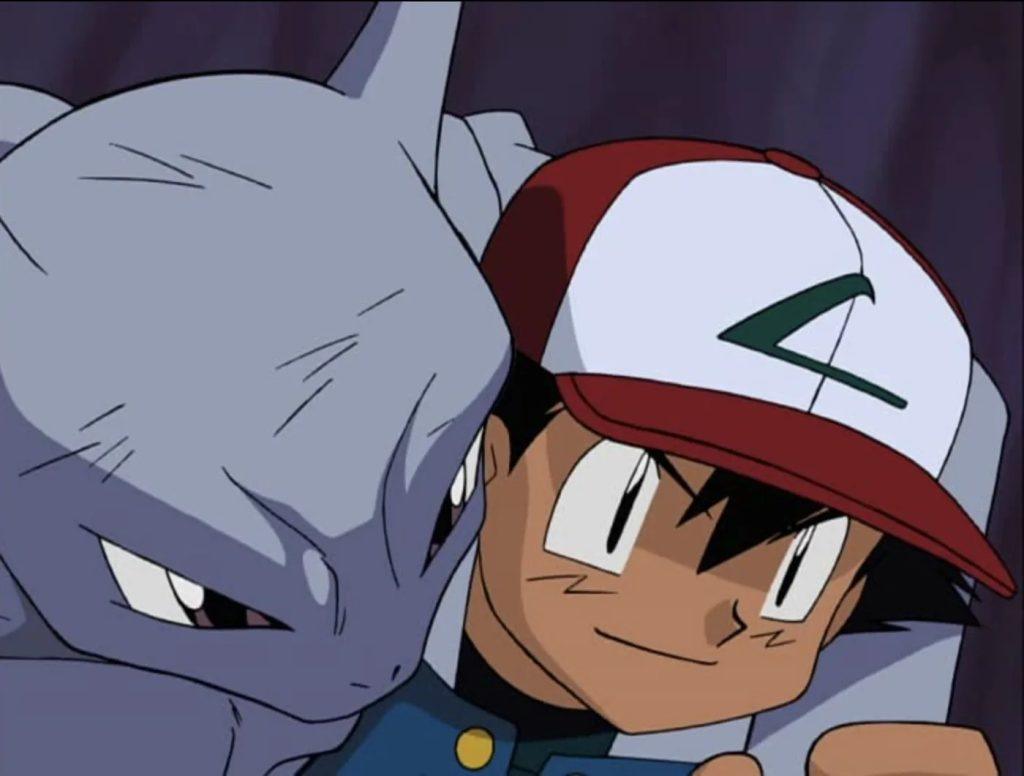 Pokémon: O Retorno de Mewtwo (2000)

Aqueles que ficaram desapontados com o final de limpeza de memória de Pokémon: O Filme - Mewtwo Contra-Ataca podem ter perdido este especial de TV que serve como uma sequência direta do filme. Lançado durante a quarta temporada da série de anime original, O Retorno de Mewtwo põe o líder da Equipe Rocket, Giovanni (o único personagem que não teve sua memória apagada no final do primeiro filme) na busca por Mewtwo e seu santuário Pokémon para que ele possa inventar um plano militar de assalto e levar o Pokémon de volta para si. O longa se beneficia muito com a reutilização da trilha sonora de seu antecessor, e adiciona uma quantidade significativa de nostalgia ao processo (apesar de ir ao ar apenas dois anos após o lançamento do primeiro filme). Também inclui mais imagens da crise existencial de Mewtwo que foi cortada do lançamento do primeiro filme nos Estados Unidos, o que dá a este um pouco mais de peso narrativo. Dito isto, Ash e companhia levam uma hora inteira (de um tempo de execução de 74 minutos) para cruzar o caminho de Mewtwo, o que faz com que qualquer cena de Ash naquela primeira hora pareça apenas mais um episódio do programa de TV. Mas ei, pelo menos Mewtwo não apaga suas memórias desta vez!
